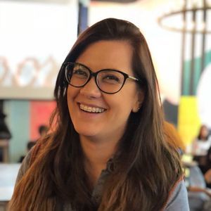 Meet your Posher, Edna